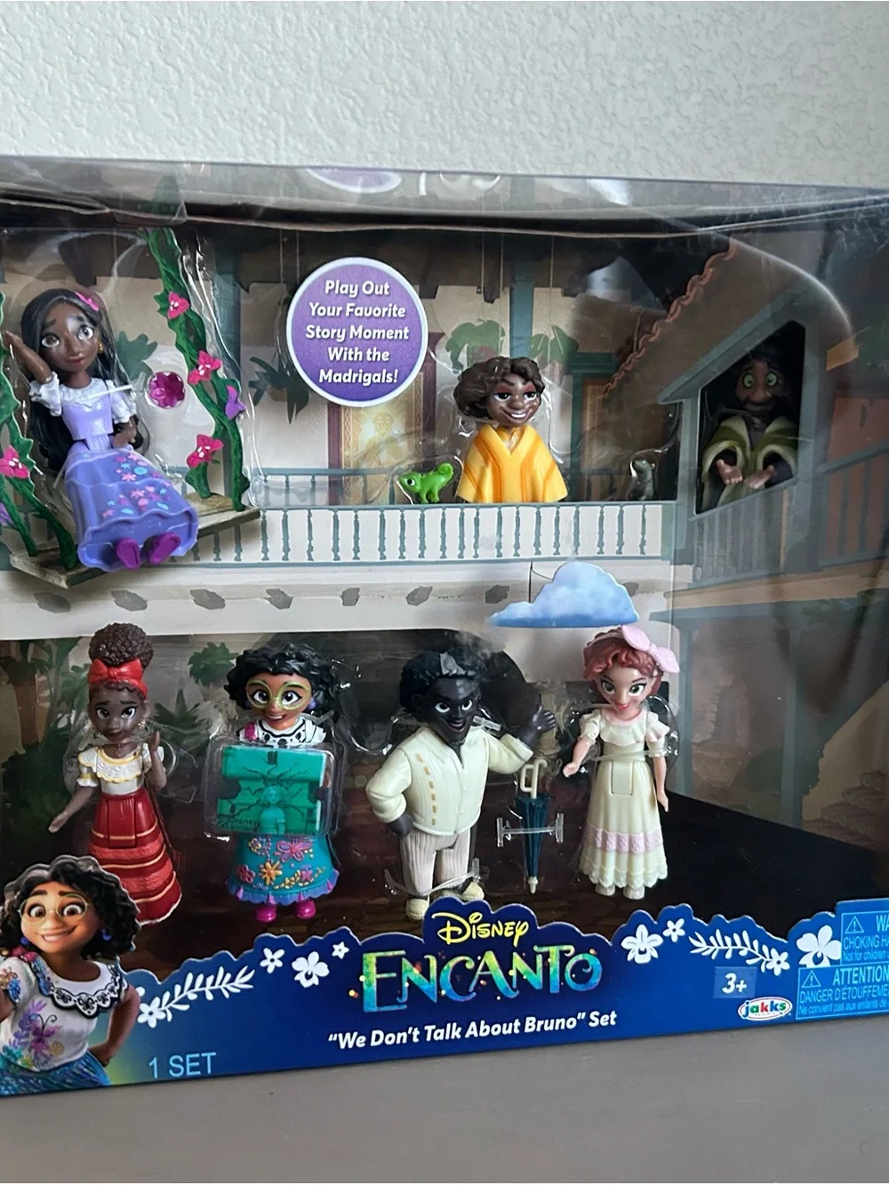 Disney Encanto Mini Doll Set - Purple,, Red, Green, White - Picture 2 of 6